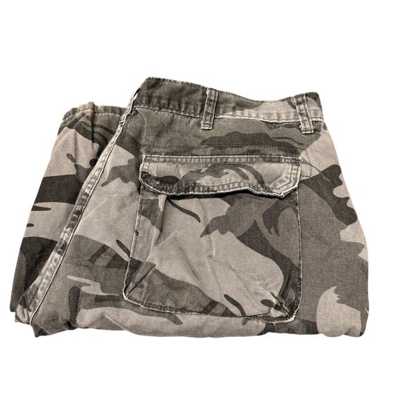 Wrangler Cargo Pants Mens 38x30 (38x29 ACTUAL) Relaxed Straight Black Gray Camo - Picture 1 of 8